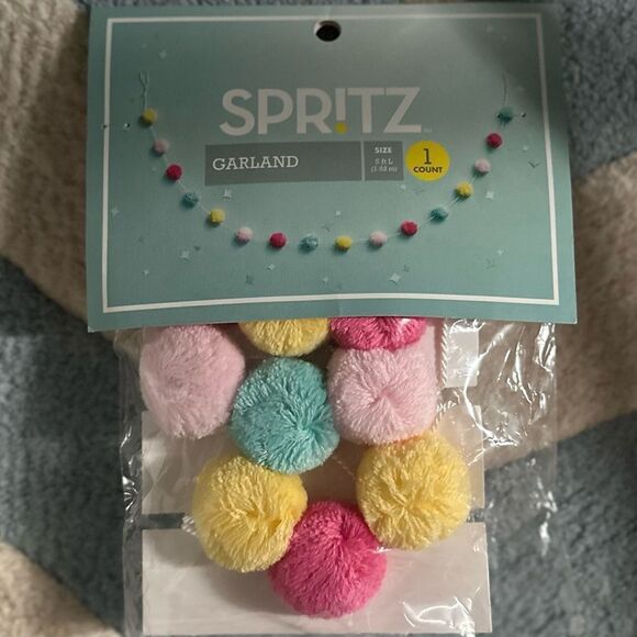 Spritz Tri- Color Pom Pom Garland Banner -  Room Wall Decor Party Supply - Picture 4 of 6